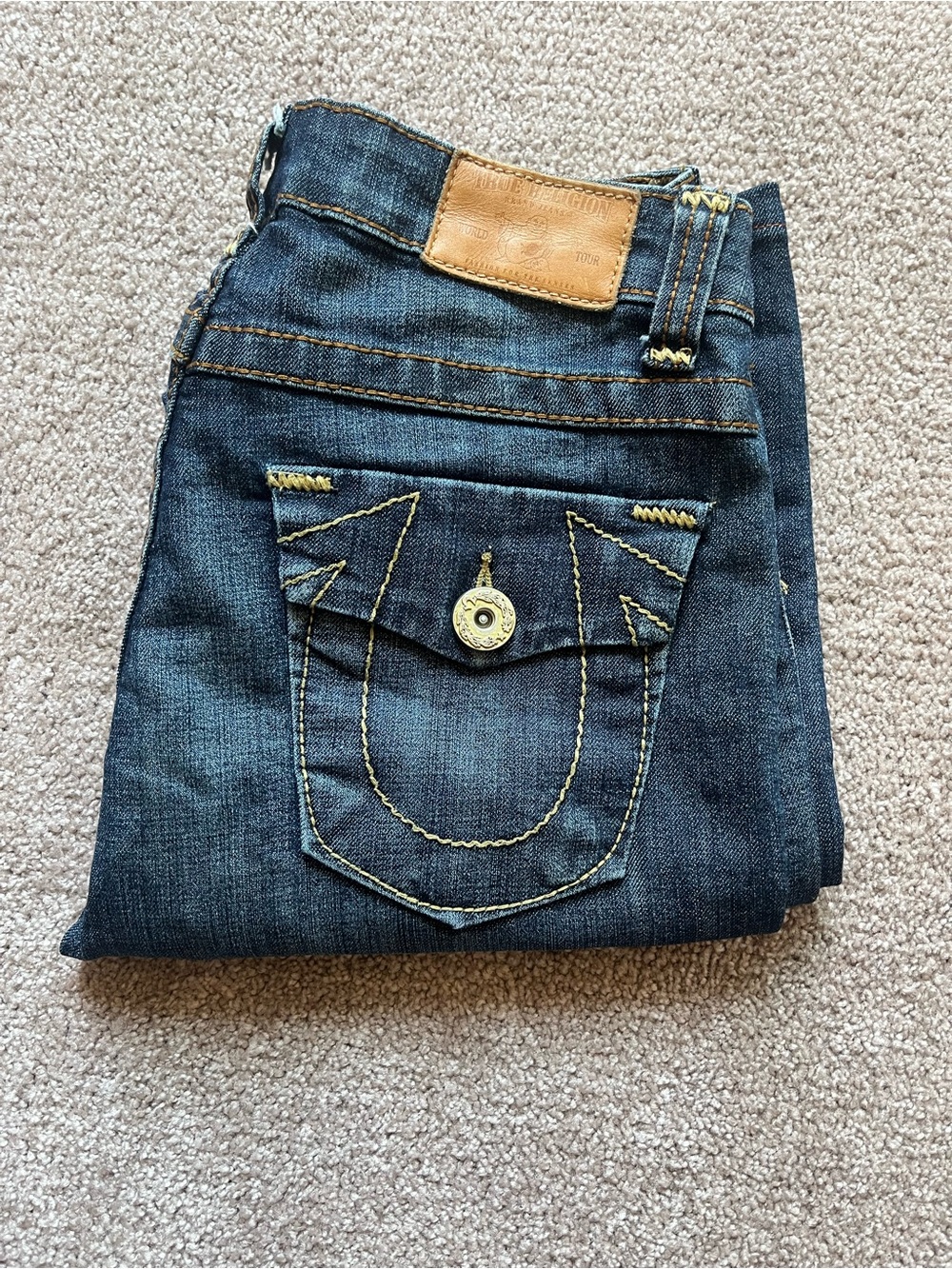 VTG 00’s / Y2K True Religion Washed Dark Blue Jeans
